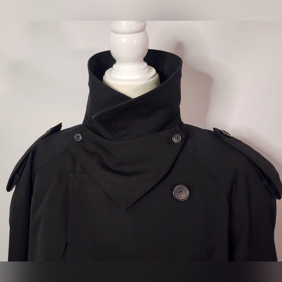 Vintage Womens Black Trench Coat Jacket Plaid Lining Unique Size 10 Winter Fall - Picture 14 of 16